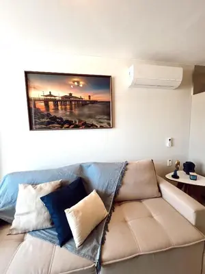 Uma área de estar em Acquarius residence estrutura de nova construção situada na praia de Iracema