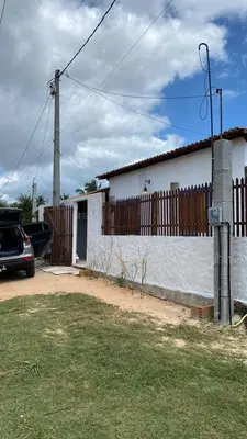 O edifício onde o parque de campismo está situado