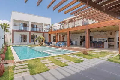A piscina em ou perto de Casa Guerreiro - Elegância no Cumbuco by Carpediem