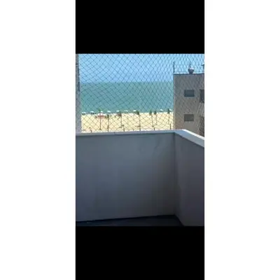 Uma vista do mar geral ou uma vista do mar a partir do apartamento