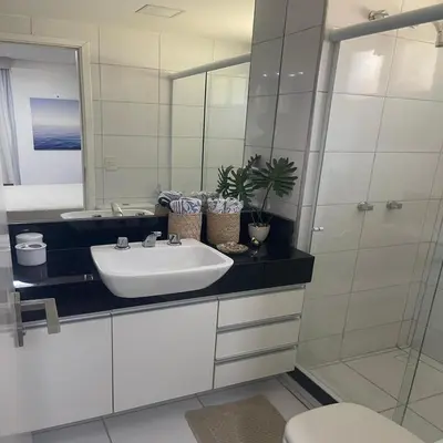 Uma casa de banho em Bangalô Beira Mar Aquiraz Manhattan Beach 3 Suítes