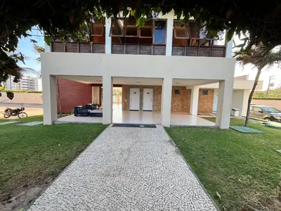 O edifício onde o apartamento está situado