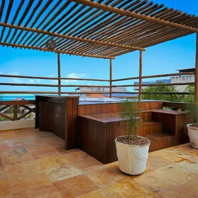 Casa Downwind