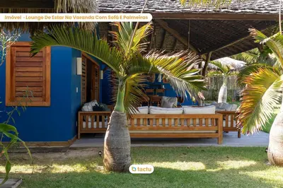 Um jardim no exterior de Villa Boungavilea Fortim Casa Frente Mar de Luxo
