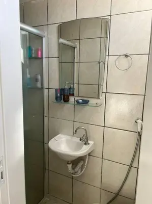 Uma casa de banho em Apart Próx à Beira Mar