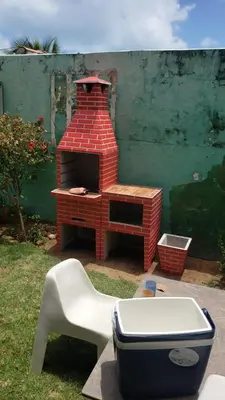 Um jardim no exterior de Casa da Prainha