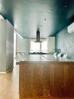 A planta de Loft Duplex Luxo Temático