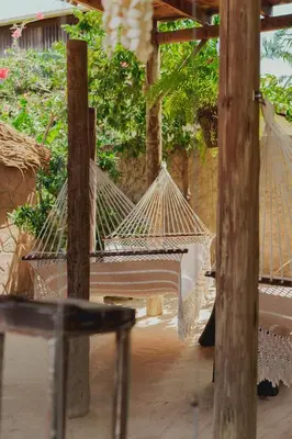 Um pátio ou outra área exterior em Aloha Village Hotel