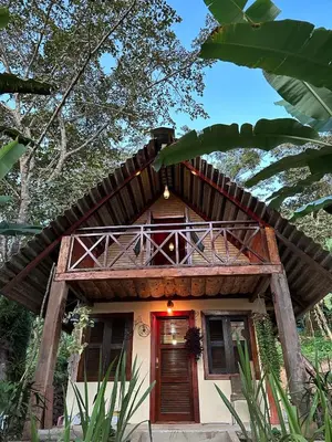 O edifício onde o chalé está situado