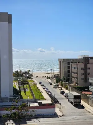 Uma vista do mar geral ou uma vista do mar a partir do apartamento