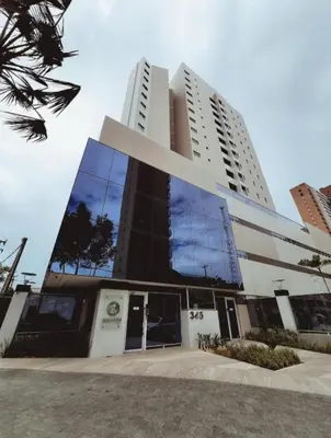 O edifício onde o apartamento está situado