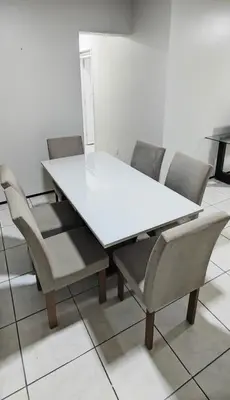 Uma área de estar em Apto Praia do Futuro 3 minutos da praia