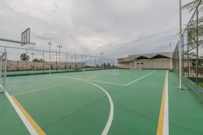 Comodidades para jogar ténis e squash em Beach Place #202 - Beira Mar por Carpediem ou nas proximidades