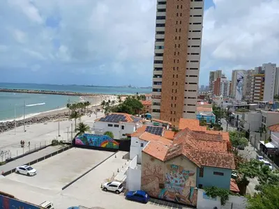 Uma vista do mar geral ou uma vista do mar a partir do apartamento
