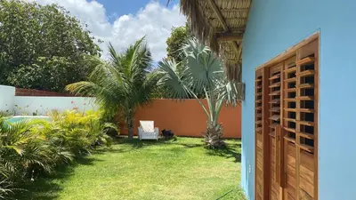 Um jardim no exterior de chambre Annick