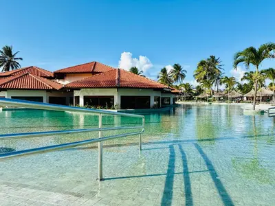 A piscina em ou perto de Flat Aquaville perto do Beachpark com 3 Suites