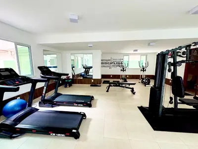 O centro de fitness e/ou as comodidades de fitness de Apartamento Beach place Cumbuco 100m da Praia