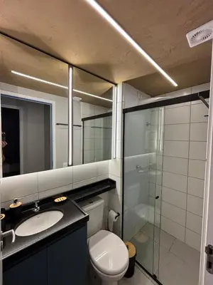 Uma casa de banho em Apartamento confortável e próximo da praia