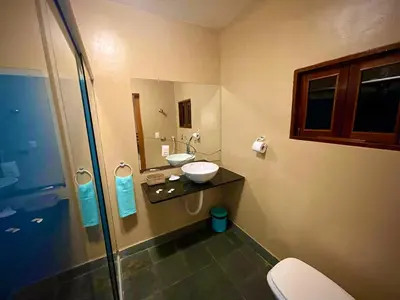 Uma casa de banho em Casa do Jardim- Villa Botanica