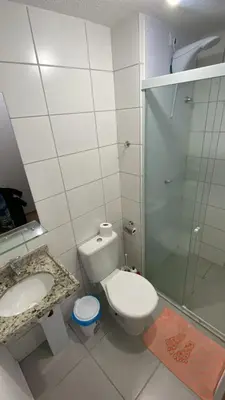 Uma casa de banho em Apartamento Praia do Futuro