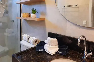 Uma casa de banho em Flat Luxo 4 Pessoas 500m Praia Meireles Compact