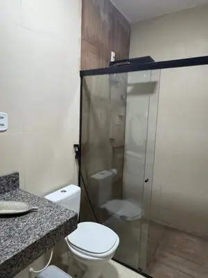 Uma casa de banho em Suites em mansão