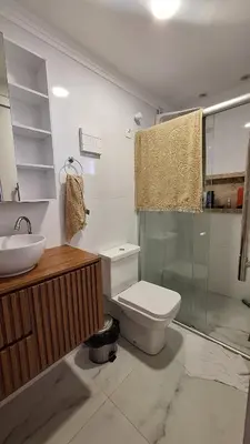 Uma casa de banho em Apt moderno Porto das Dunas