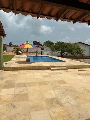 A piscina em ou perto de Casa Galeno