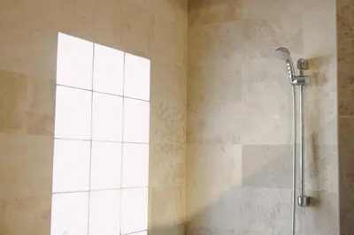 Uma casa de banho em Villa Veríssimo Paracuru