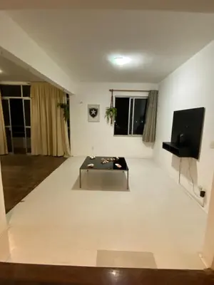 Uma televisão e/ou sistema de entretenimento em Apto Temporada praia do futuro Fortaleza CE
