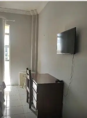 Uma televisão e/ou sistema de entretenimento em Hotel e Flat Sobral Mundi