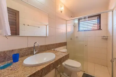 Uma casa de banho em Casa Vento - Seu Refúgio Exclusivo por Carpediem