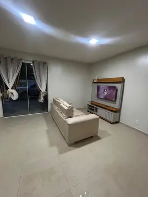 Uma televisão e/ou sistema de entretenimento em casa de praia oasis beach