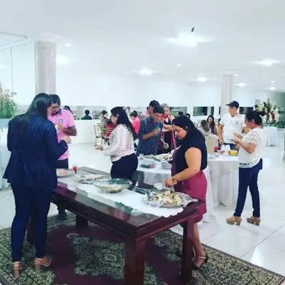 Os clientes hospedados em Hotel Dom Cláudio
