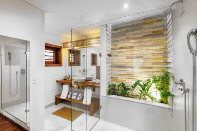 Uma casa de banho em Deluxe Villa Luz Do Mar - Suites Privativas