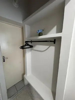 A planta de Suite em apartamento compartilhado em Meireles, Fortaleza