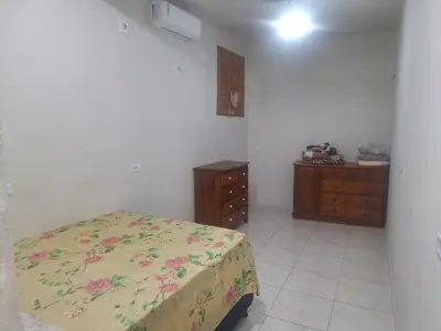 Uma cama ou camas num quarto em surfhoster