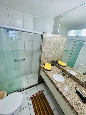 Uma casa de banho em DMCeara Golden Fortaleza - Praia