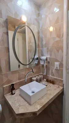 Uma casa de banho em Hotel Brasil PREMIUM 604