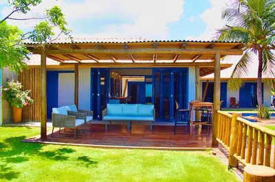Um jardim no exterior de Mar Azul Boutique Hotel