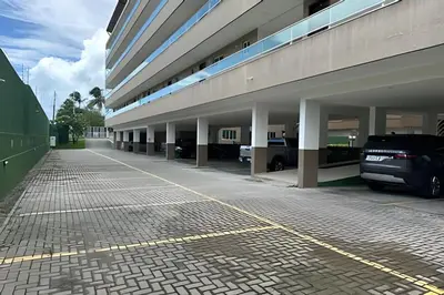 O edifício onde o apartamento está situado
