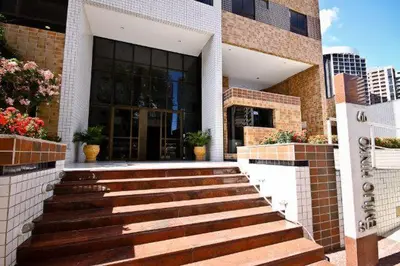 O edifício onde o apartamento está situado