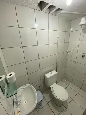Uma casa de banho em Residencial Dragão