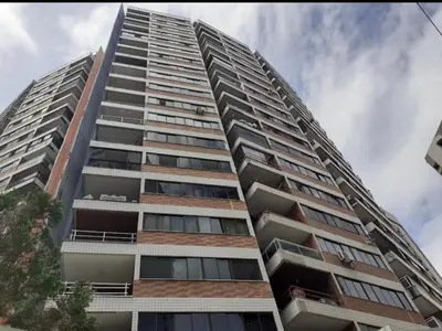 O edifício onde o apartamento está situado