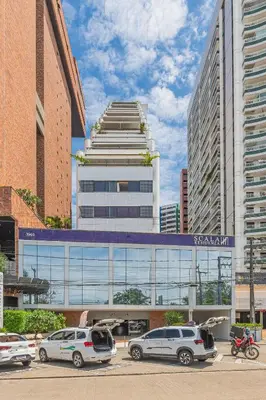 O edifício onde o apartamento está situado