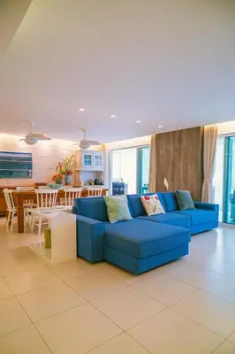 Uma área de estar em GolfVille - Lazer e Conforto