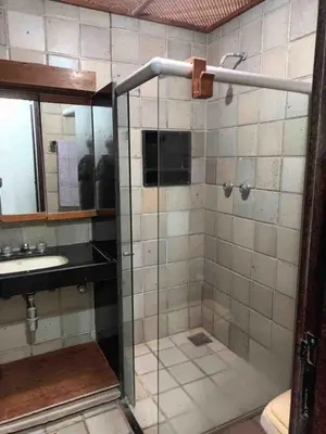 Uma casa de banho em Casa Coqueiro - Iguape - Aquiraz - CEARÁ
