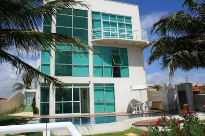 O edifício onde a villa está situado