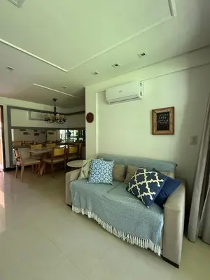 Uma área de estar em Apartamento Aquiraz Riviera CE