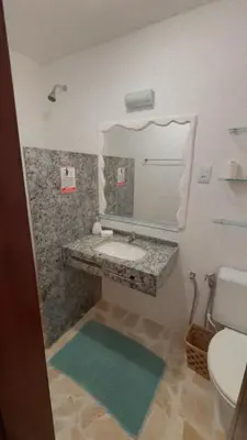 Uma casa de banho em Casa do Kite